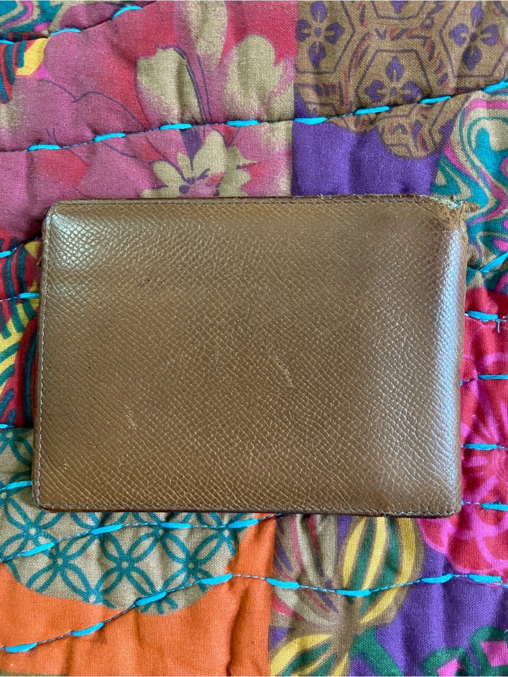 BVLGARI Brown Textured Leather Bi-Fold Wallet (Men’s) - Picture 3 of 8